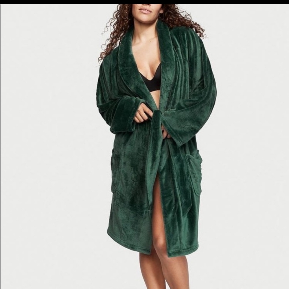 Victoria's Secret Robe Sizr M/L - Picture 1 of 10